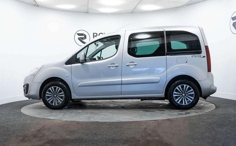 Used Peugeot Partner Tepee Allure 100 HP (73 kW) 2018 Silver MPV