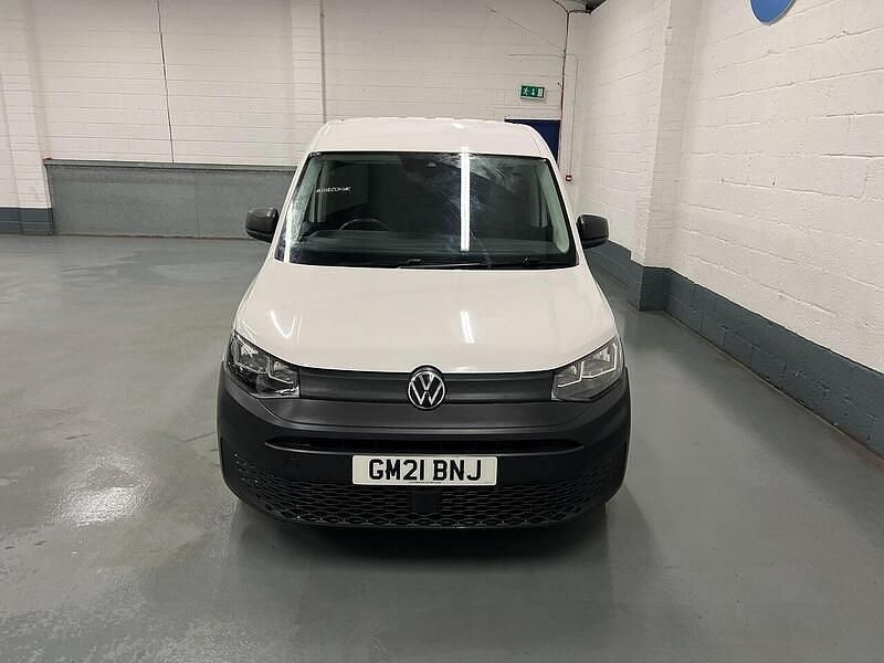 Used VW Caddy Maxi S 102 HP (75 kW) 2021 White MPV