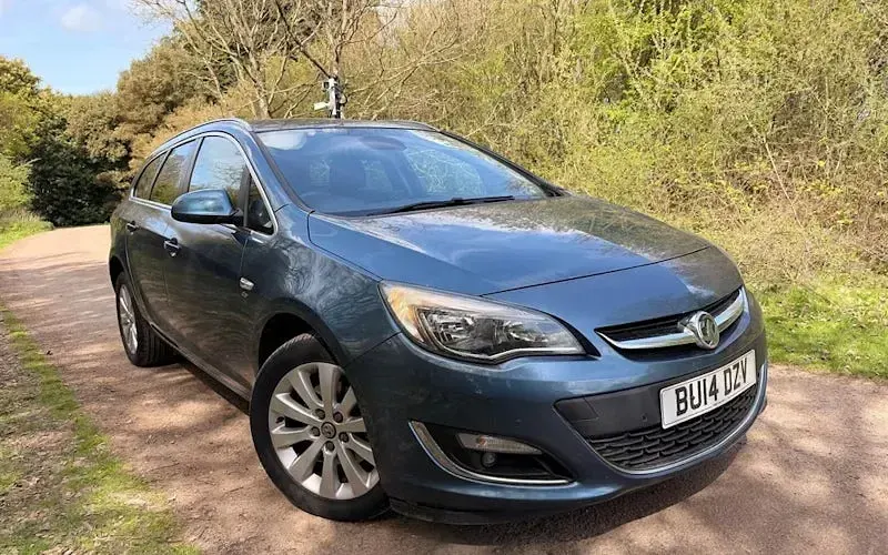 Second-hand Vauxhall Astra Elite 165 CP (121 kW) 2015 Break