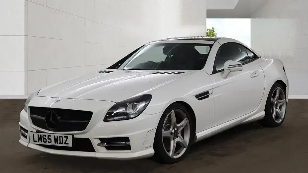Used Mercedes SLK250 AMG 2015 White Cabriolet