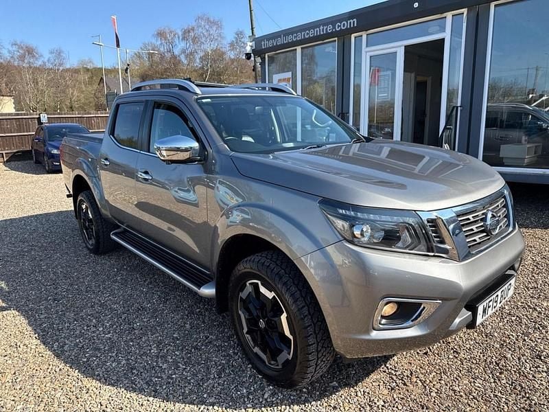 Used Nissan Navara Tekna 190 HP (139 kW) 2019 Grey Pickup