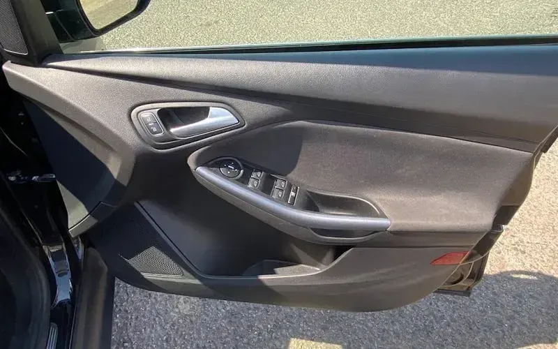 Used Ford Focus Titanium 125 HP (91 kW) 2014 Black Hatchback