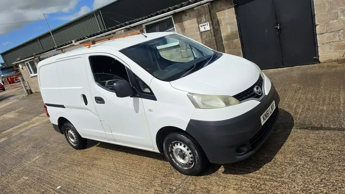 Used Nissan NV200 SE 2011 White MPV