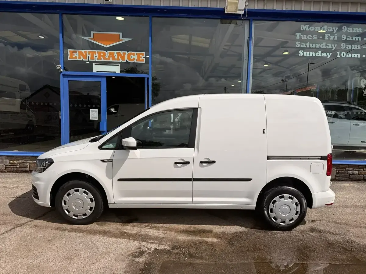 Used VW Caddy Startline 102 HP (75 kW) 2019 White MPV