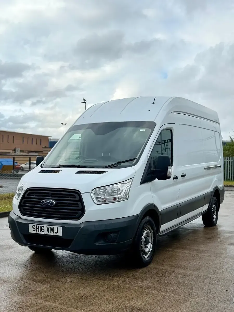 Used Ford Transit 100 HP (73 kW) 2016 White Van