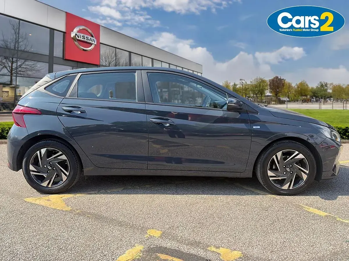 Used Hyundai i20 SE 99 HP (72 kW) 2022 Grey Hatchback