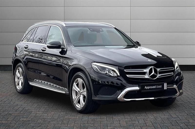 Obsidian black Used 2017 Mercedes GLC220 Premium Estate | £18,595 (A bit pricey) - Image 1/4