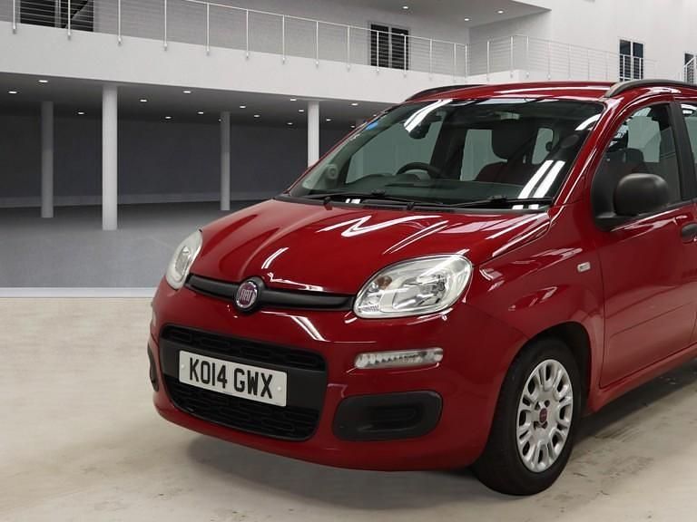 Used Fiat Panda Easy 85 HP (62 kW) 2014 Red Hatchback