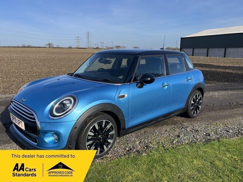 Blue Used 2019 Mini Cooper Exclusive Hatchback | £16,995 (Fair price) - Image 1/3