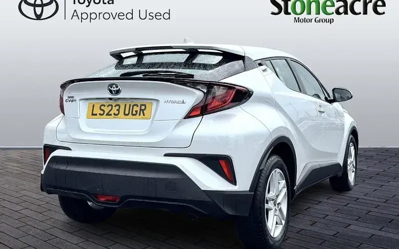 Used Toyota C-HR 140 HP (102 kW) 2026 SUV
