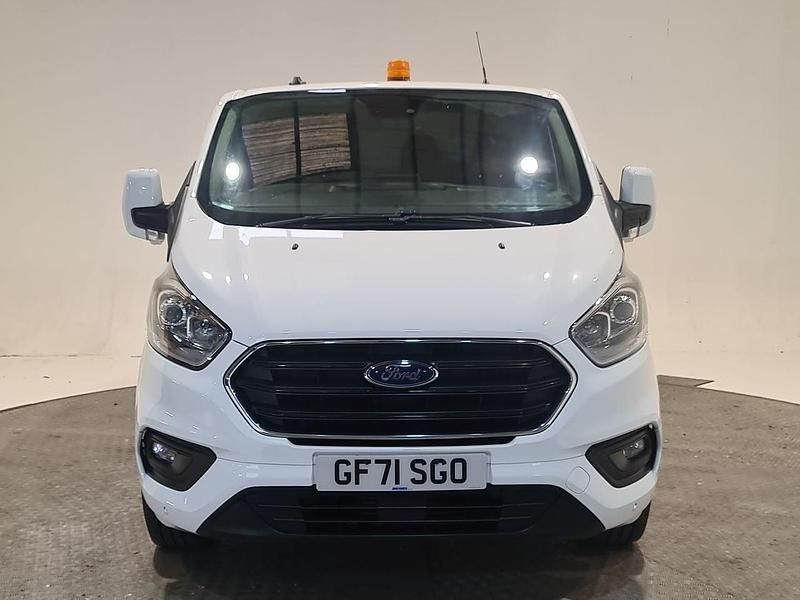 Used Ford Transit Custom Limited 130 HP (95 kW) 2022 White Van