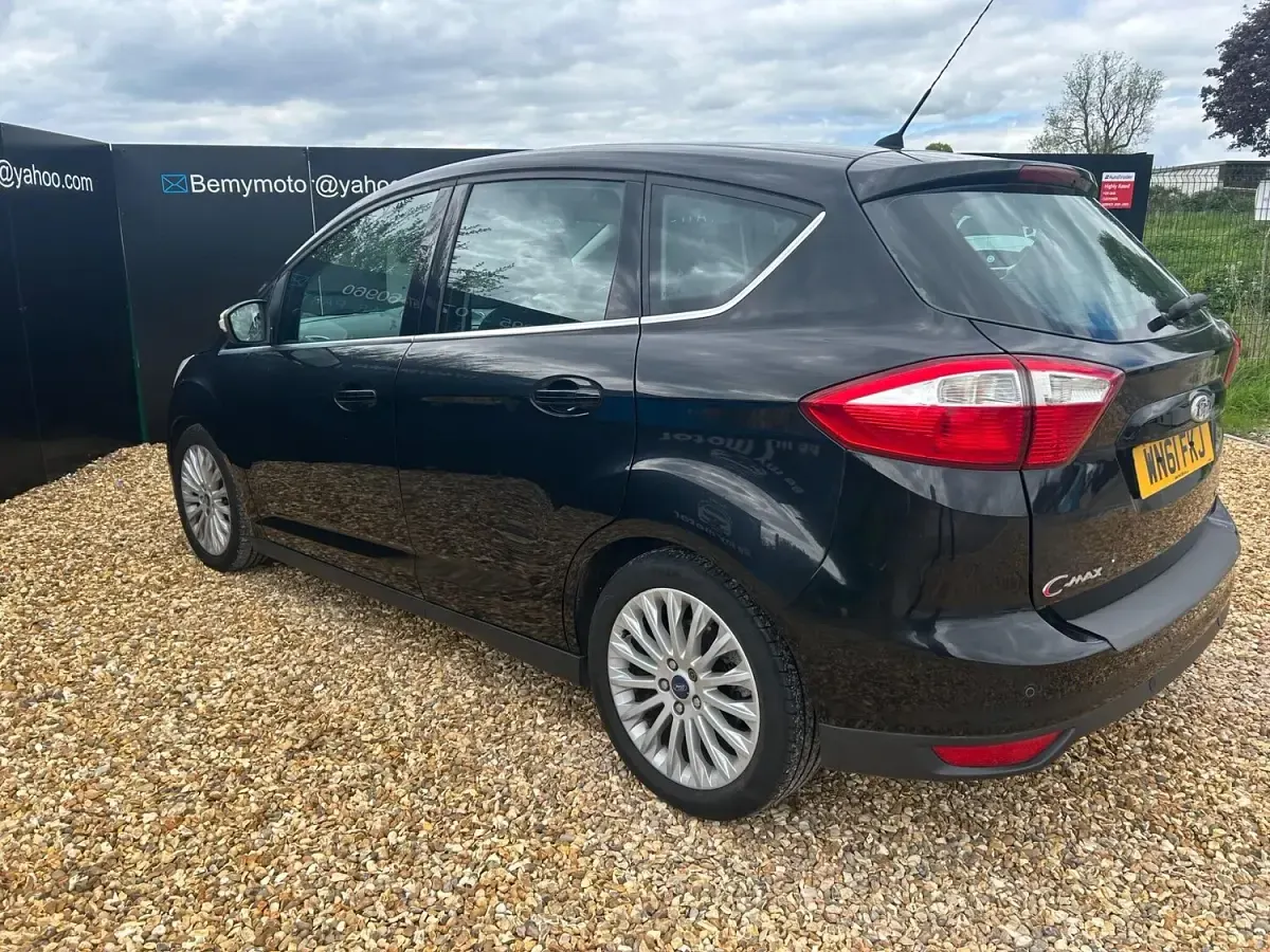 Used Ford C-MAX Titanium 140 HP (102 kW) 2011 Black MPV