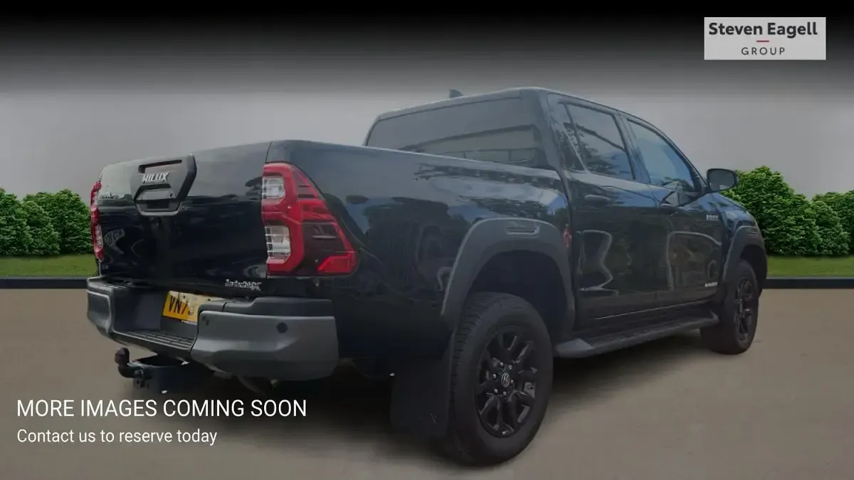 New Toyota HiLux 201 HP (147 kW) 2025 Black Pickup