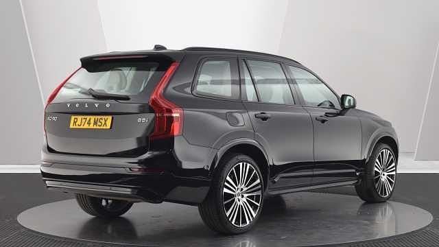 Used Volvo XC90 Plus 247 HP (181 kW) 2024 SUV