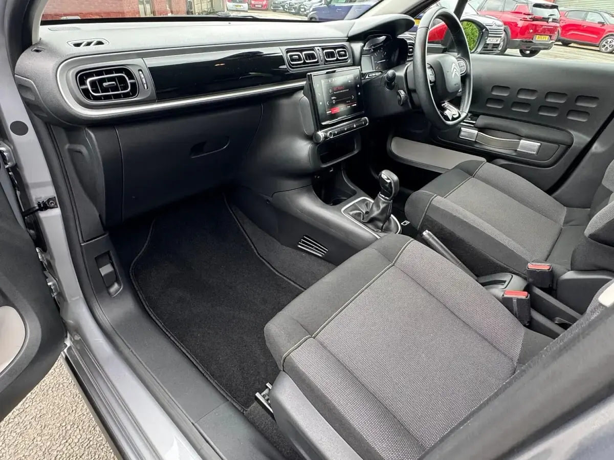 Used Citroën C3 Flair 82 HP (60 kW) 2021 Grey Hatchback