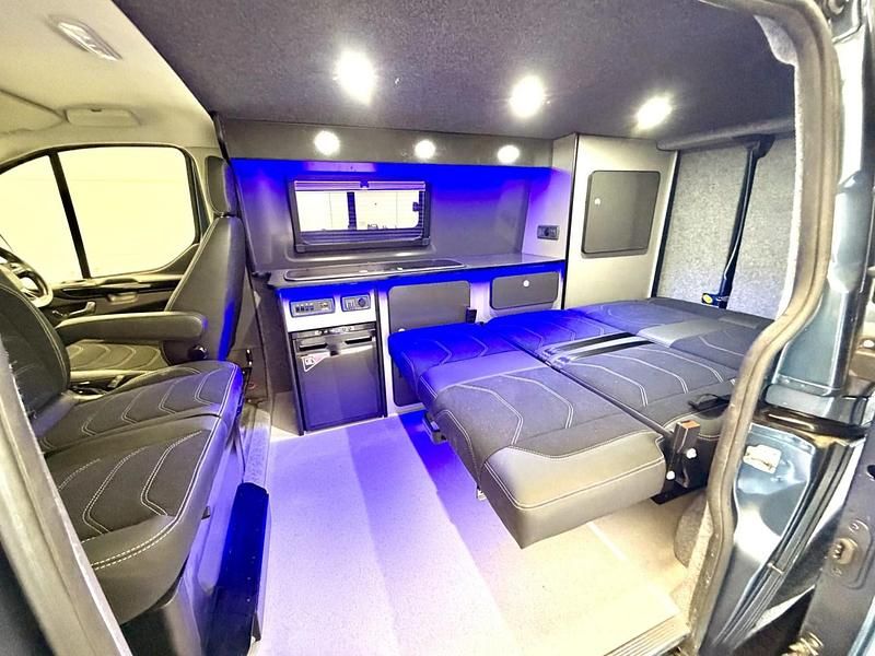 Usado Ford Transit Custom Limited 130 HP (95 kW) 2019 Azul Van