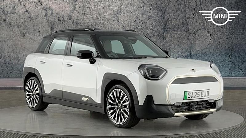 White New 2025 Mini Aceman SUV | £30,950 (Fair price) - Image 1/4