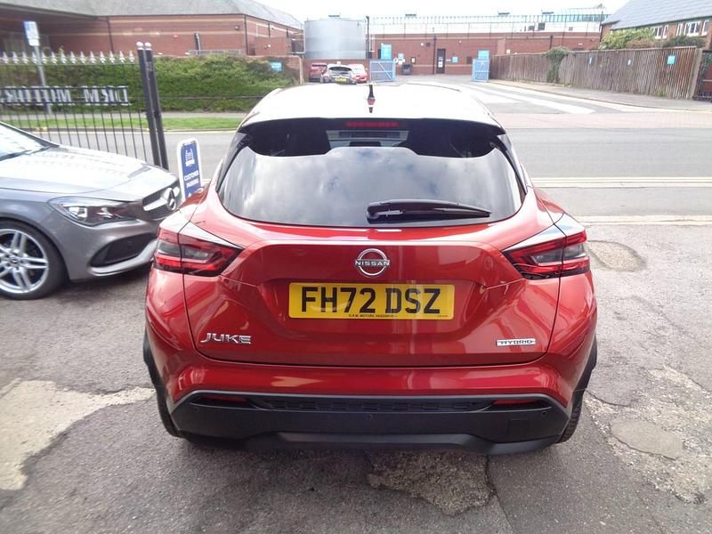 Used Nissan Juke N-Connecta 143 HP (105 kW) 2023 Red SUV