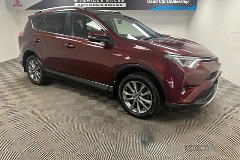 Red Used 2016 Toyota RAV4 Hybrid SUV | £12,495 (Fair price) - Image 1/1