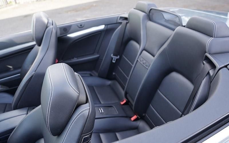 Begagnad Mercedes E220 170 HK (125 kW) 2013 Silver Cab