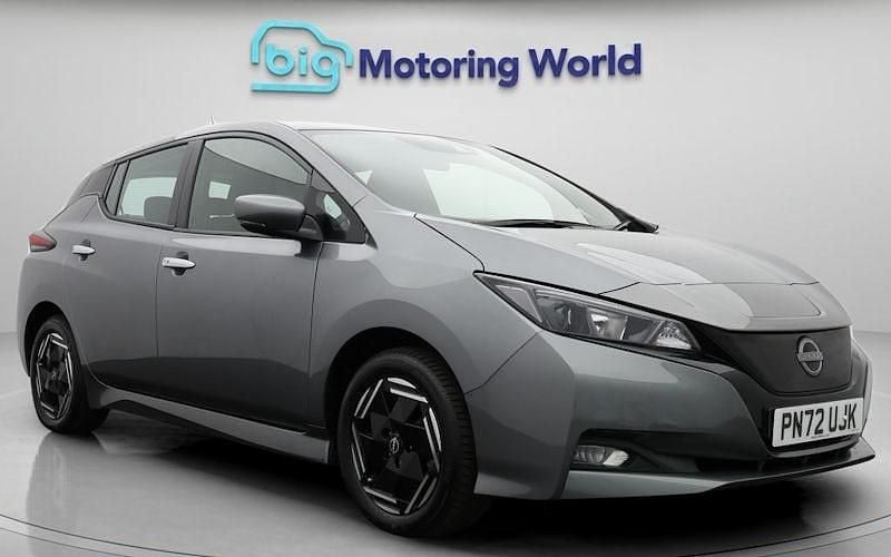 Used 2025 Nissan Leaf Acenta Hatchback | £10,800 (Good price) - Image 1/4