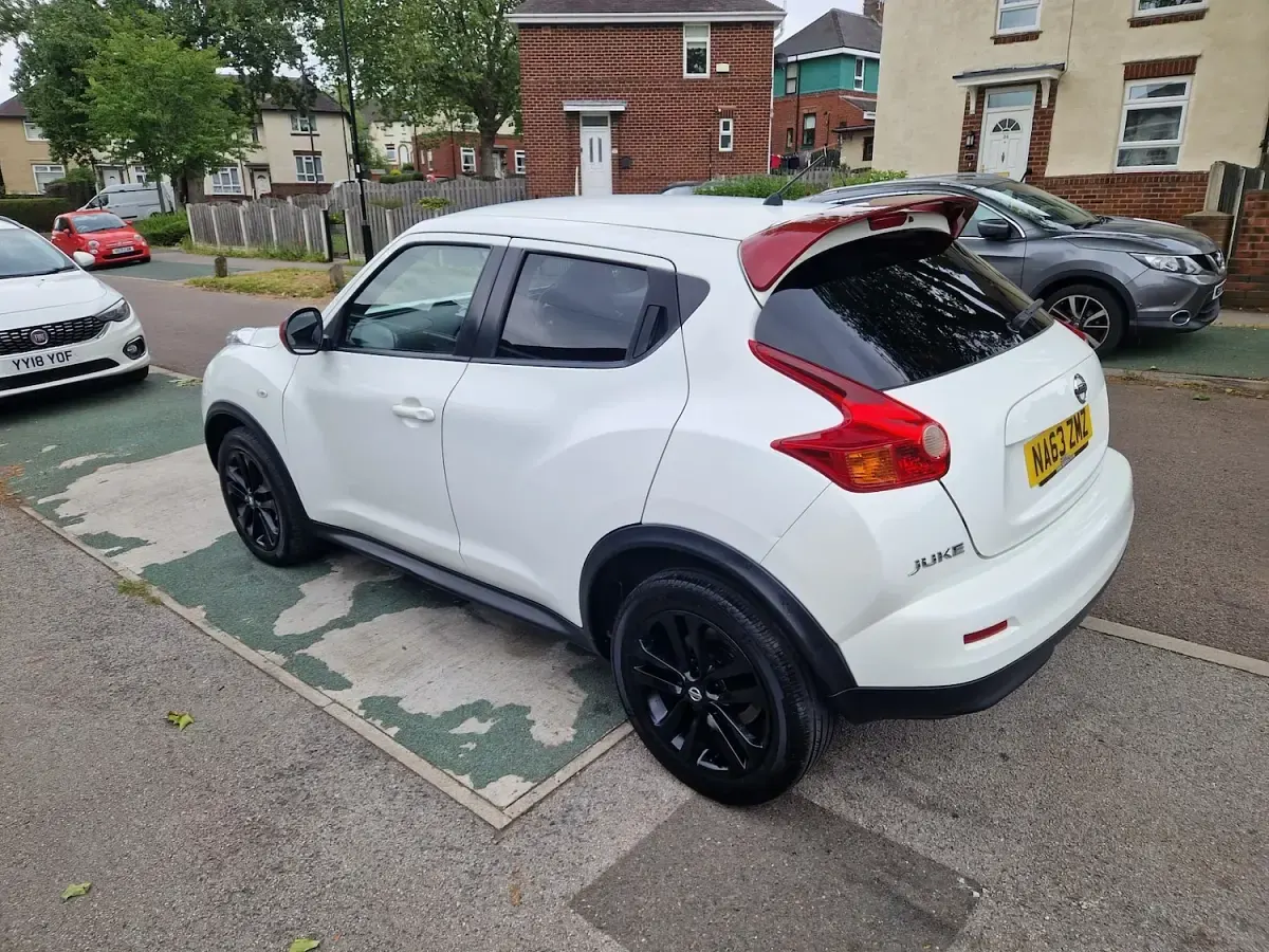 Used Nissan Juke Acenta 115 HP (84 kW) 2013 White SUV