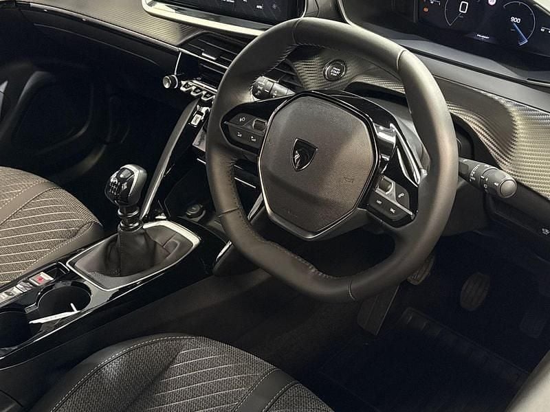 New Peugeot 2008 Allure 100 HP (73 kW) 2026 Obsession blue SUV