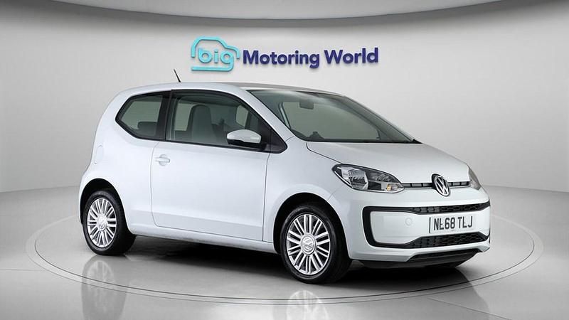 Used VW up! S 60 HP (44 kW) 2018 White Hatchback