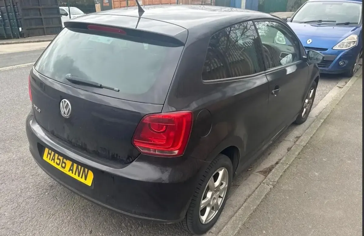 Used VW Polo 70 HP (51 kW) 2010 Black Hatchback