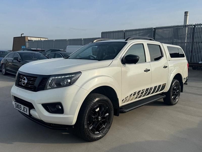 Used Nissan Navara N-Guard 190 HP (139 kW) 2019 White Pickup