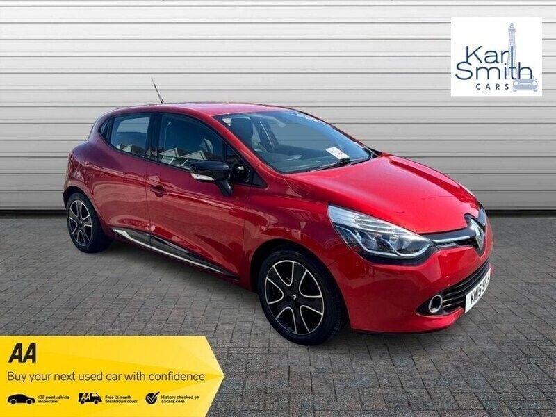 Red Used 2015 Renault Clio IV Dynamique Hatchback | £4,995 (Fair price) - Image 1/4