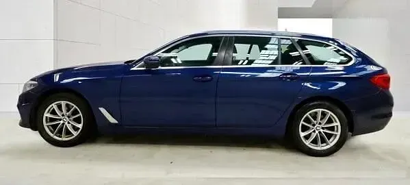 Gebraucht BMW 520 Advantage 2019 Blau Kombi