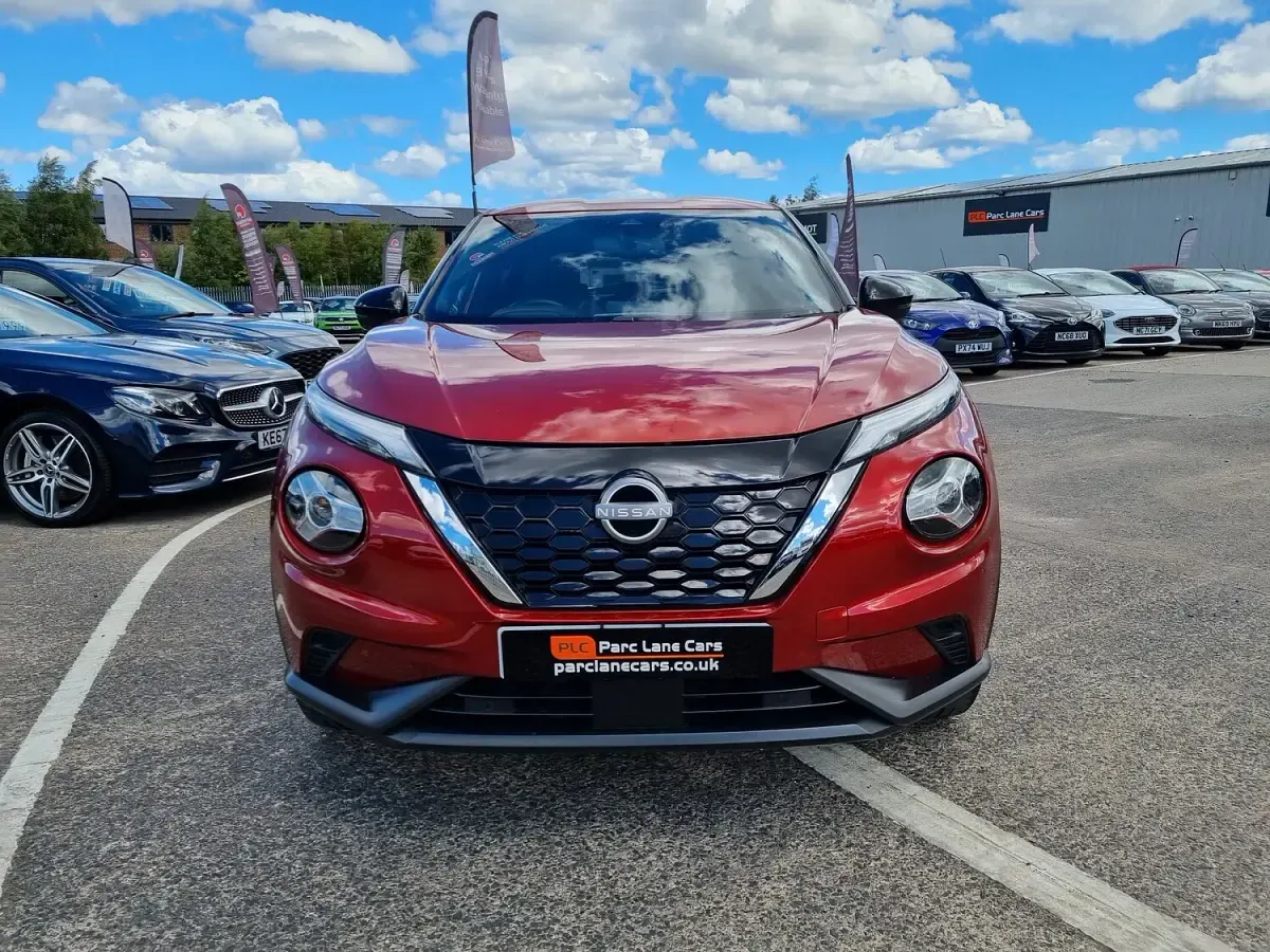 Used Nissan Juke N-Connecta 143 HP (105 kW) 2023 Red SUV