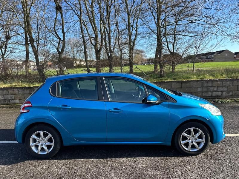 Used Peugeot 208 Active 2013 Blue Hatchback