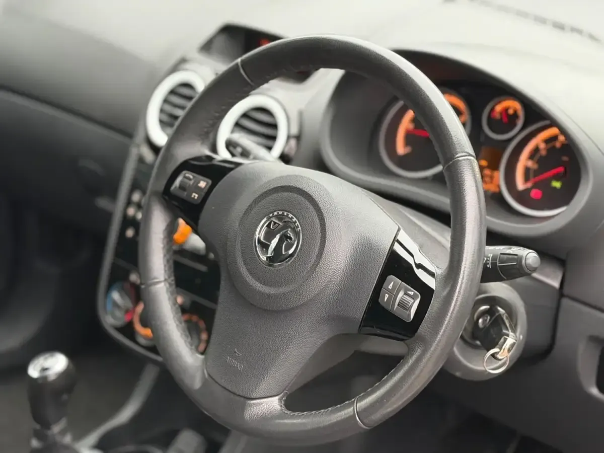 Usado Vauxhall Corsa Edition 2014 Branco Citadino