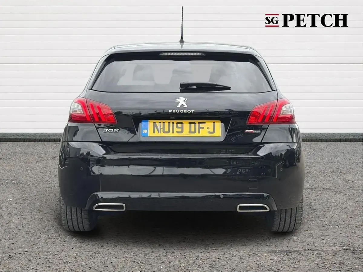 Used Peugeot 308 GT-line 129 HP (94 kW) 2019 Black Hatchback