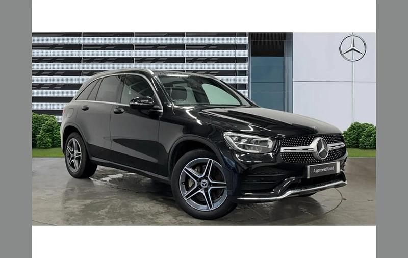 Black Used 2019 Mercedes GLC220 AMG line SUV | £22,240 (Good price) - Image 1/4
