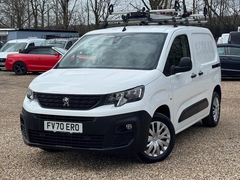 Used Peugeot Partner S 131 HP (96 kW) 2021 White MPV