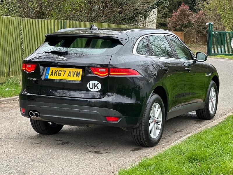 Used Jaguar F-Pace Prestige 163 HP (119 kW) 2017 Black SUV
