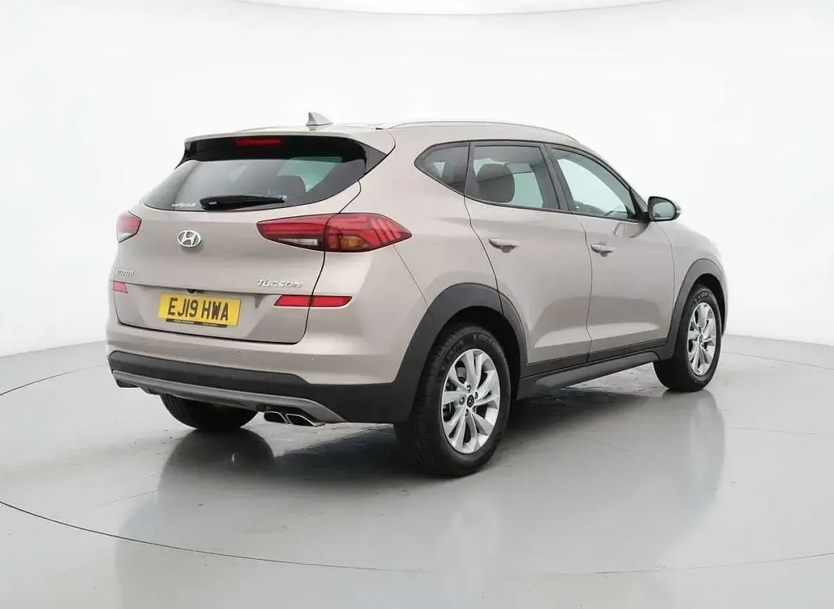 Gebraucht Hyundai Tucson SE 177 PS (130 kW) 2019 Beige SUV