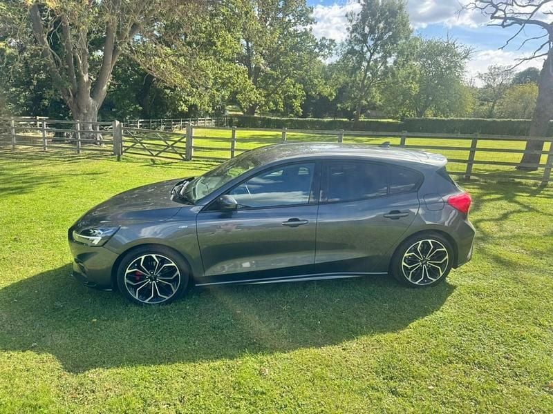 Used Ford Focus ST-Line X 125 HP (91 kW) 2021 Grey Hatchback