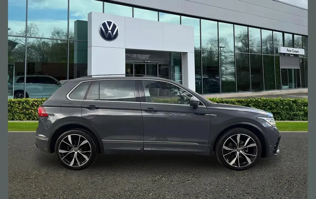 Used VW Tiguan R-line 150 HP (110 kW) 2023 Grey SUV