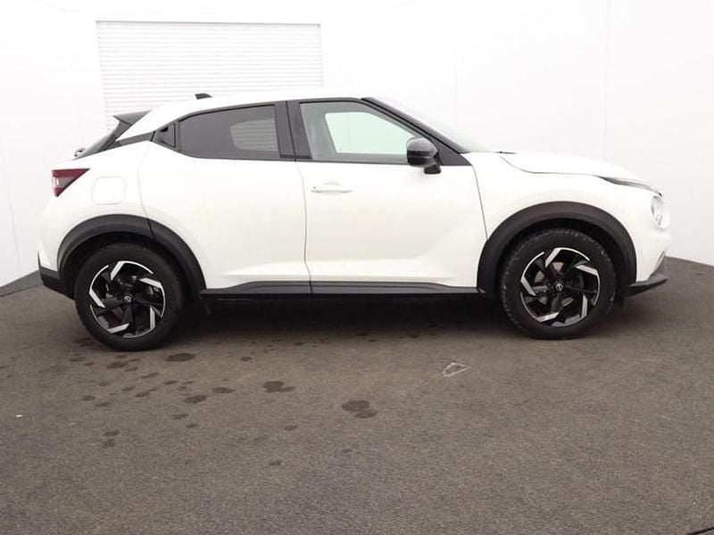 Used Nissan Juke N-Connecta 114 HP (83 kW) 2023 White SUV