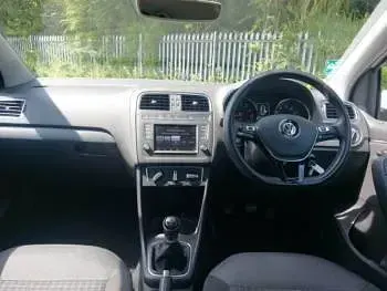 Used VW Polo Match 90 HP (66 kW) 2016 White Hatchback