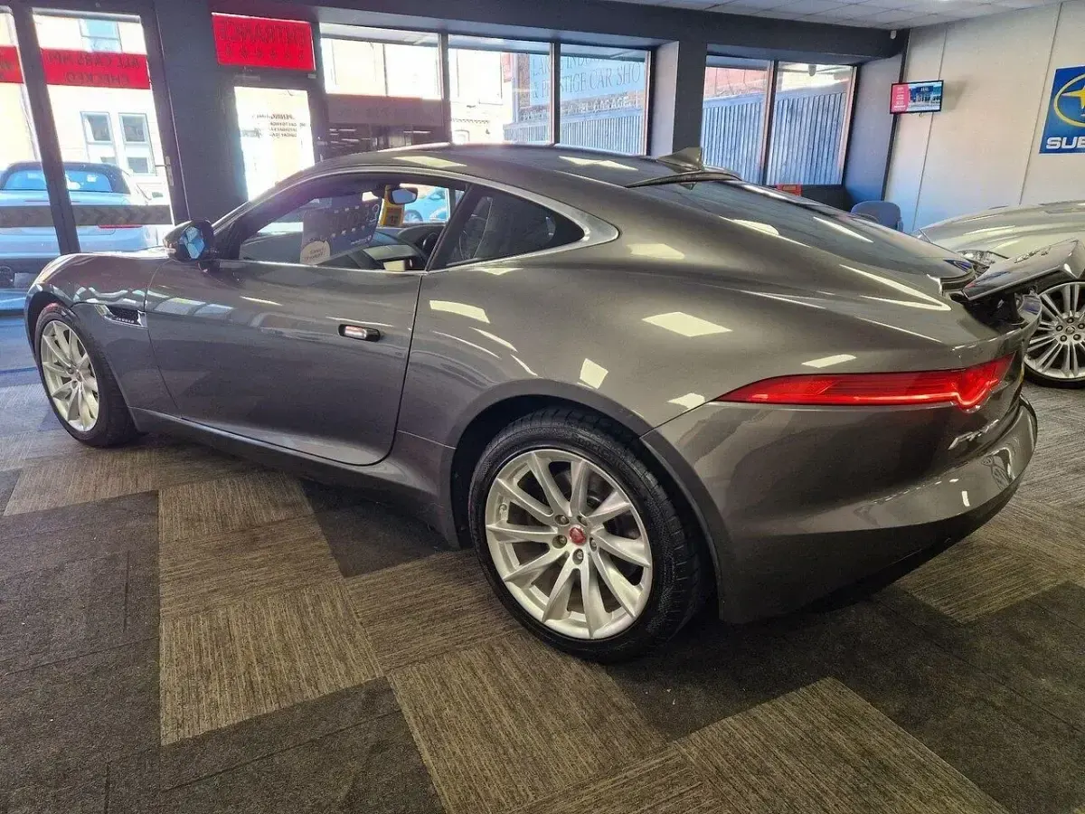 Usado Jaguar F-Type Supercharged 2016 Cinzento Coupé
