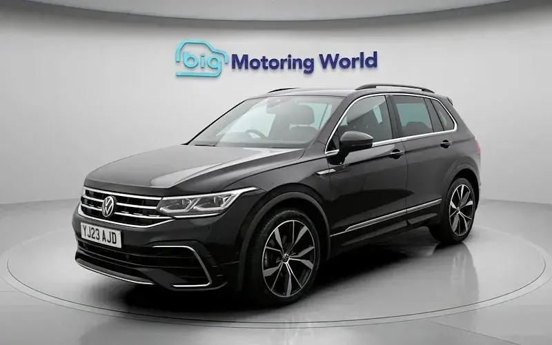 Used VW Tiguan R-line 150 HP (110 kW) 2023 Black SUV