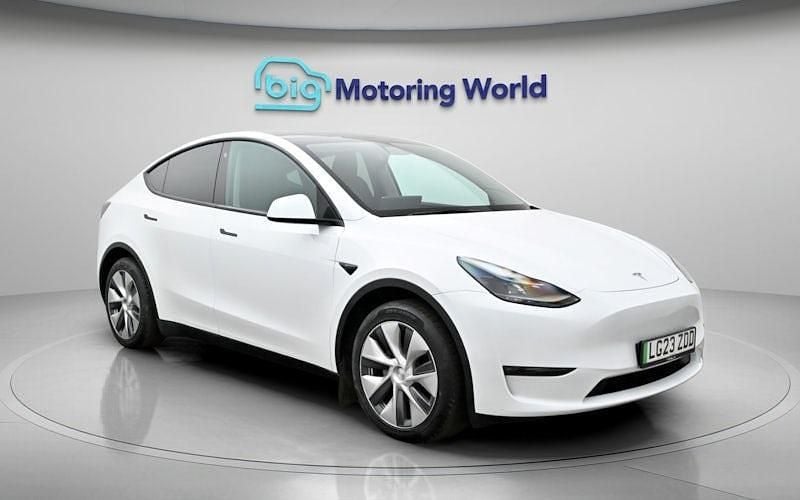 Used Tesla Model Y Long Range AWD 286 kW (389 HP) 2025 SUV