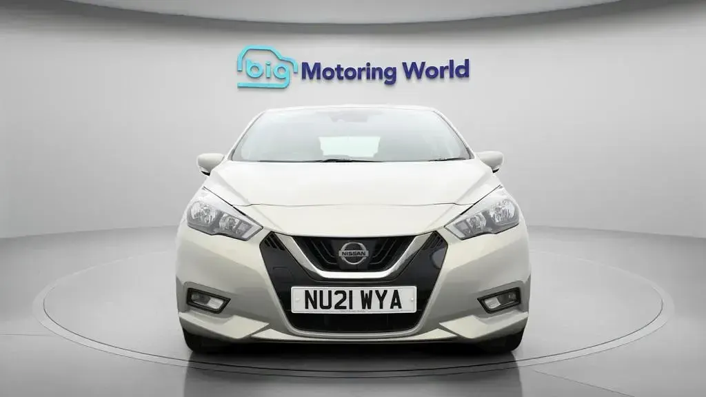Used Nissan Micra Acenta 92 HP (67 kW) 2021 Silver Hatchback