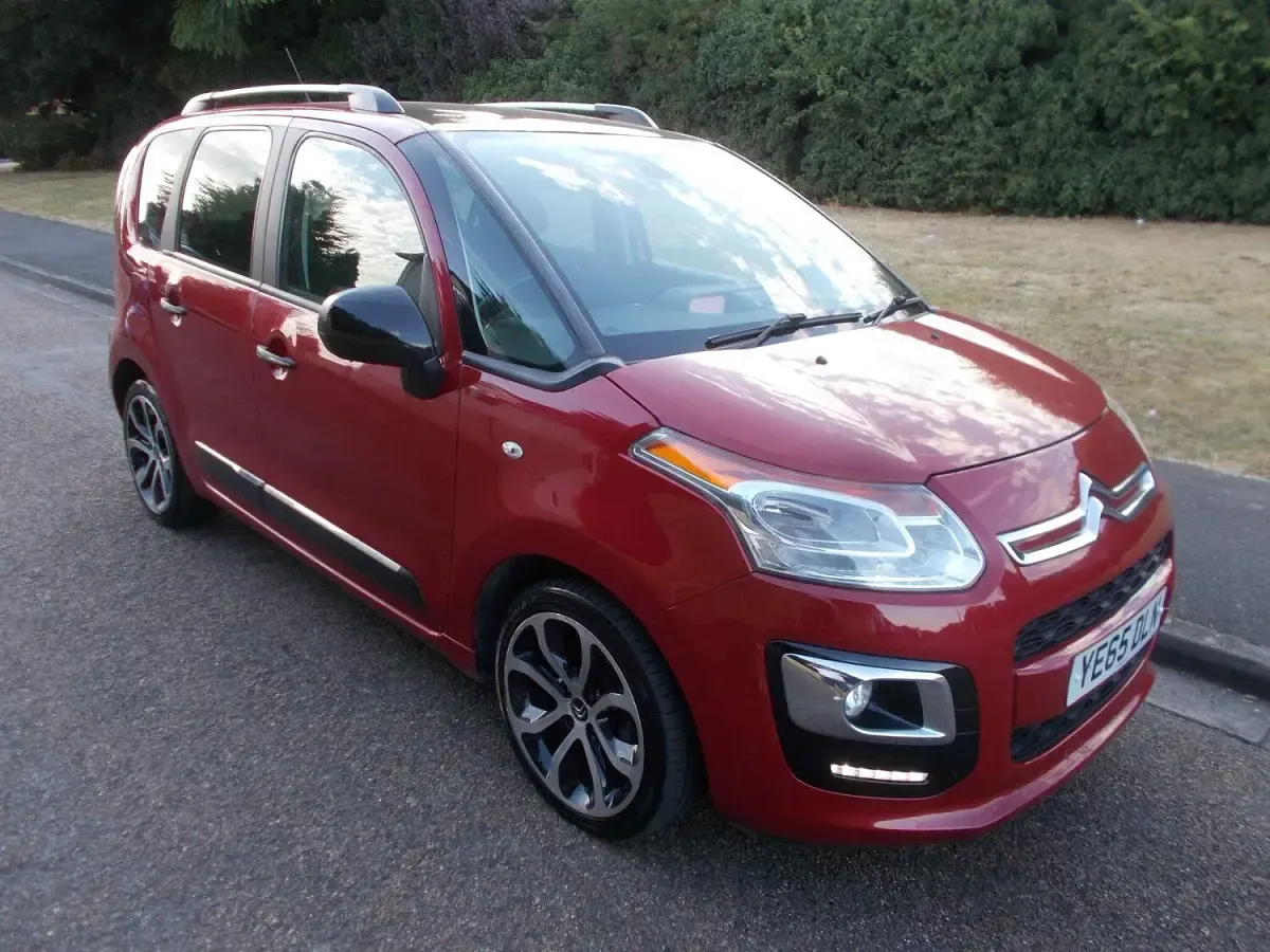 Used Citroën C3 Picasso Platinum 2015 Red MPV