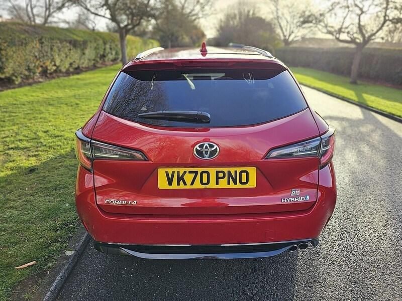 Used Toyota Corolla Sport 184 HP (135 kW) 2020 Red Estate